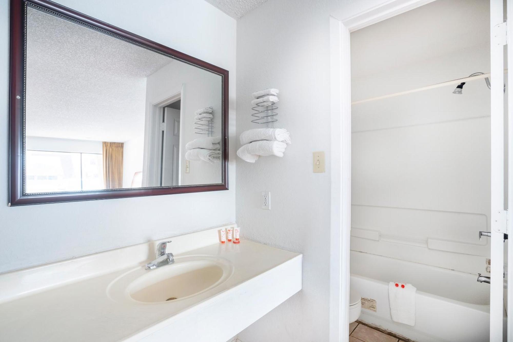 Oyo Hotel Groesbeck Zewnętrze zdjęcie
