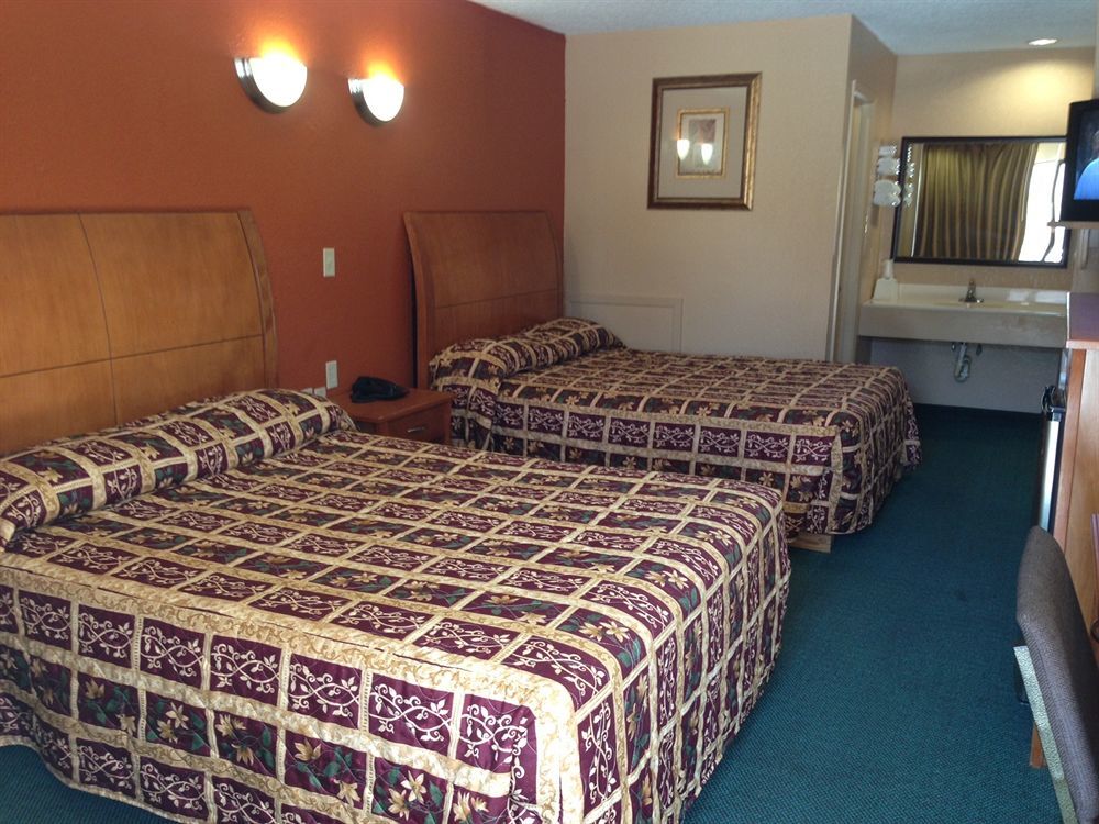 Oyo Hotel Groesbeck Zewnętrze zdjęcie