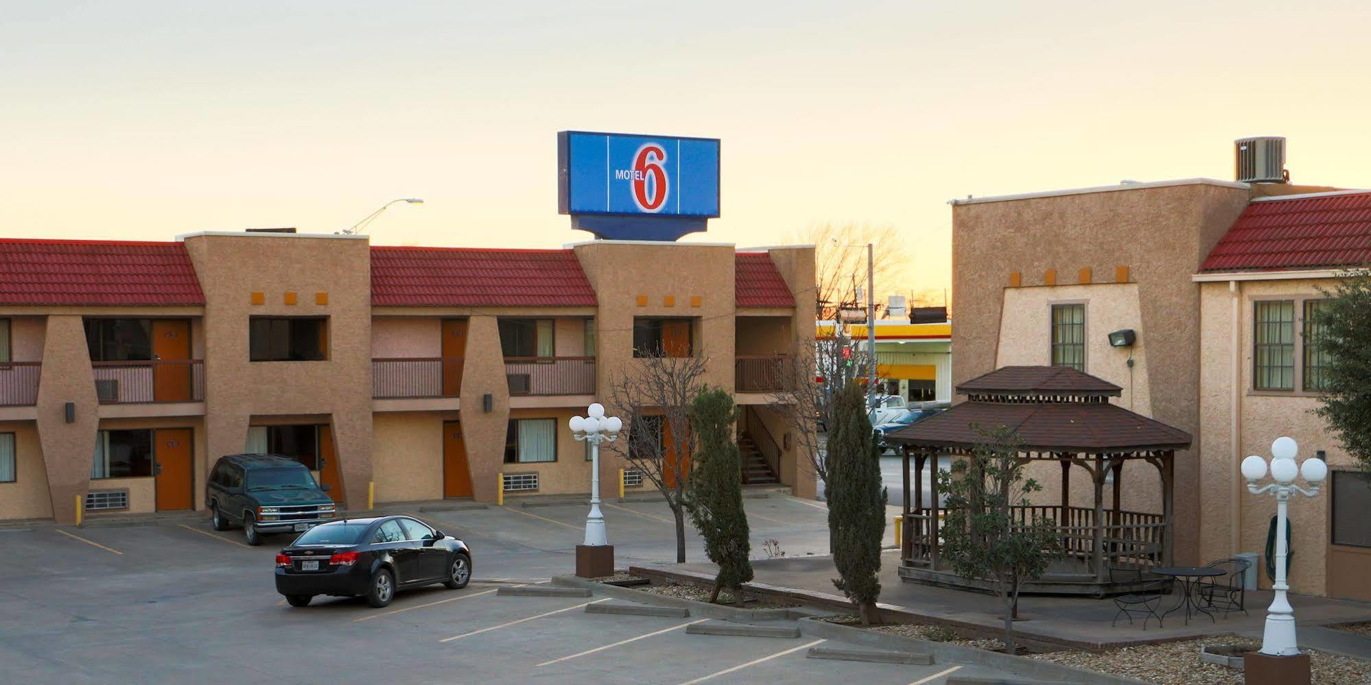 Oyo Hotel Groesbeck Zewnętrze zdjęcie